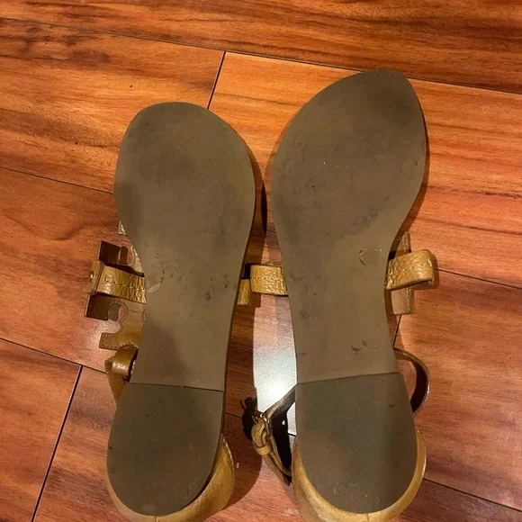 Tory Burch Tan Leather Thong Sandals size 13 - Picture 5 of 6